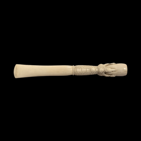 Bone Crocodile Foot Cheroot Holder - Image 2