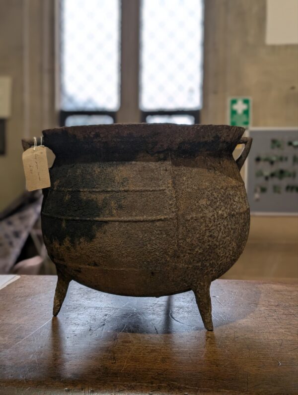 Very Heavy Large Georgian Couldron - Image 7