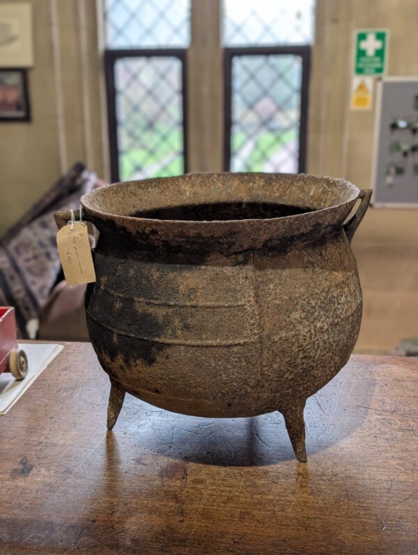 Very Heavy Large Georgian Couldron - Image 10