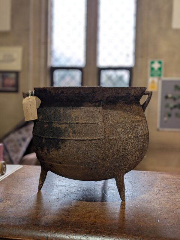 Very Heavy Large Georgian Couldron - Image 6