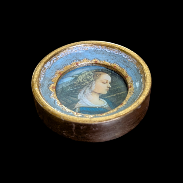 Miniature Round Gilt Framed Picture Of A Girl - Image 2