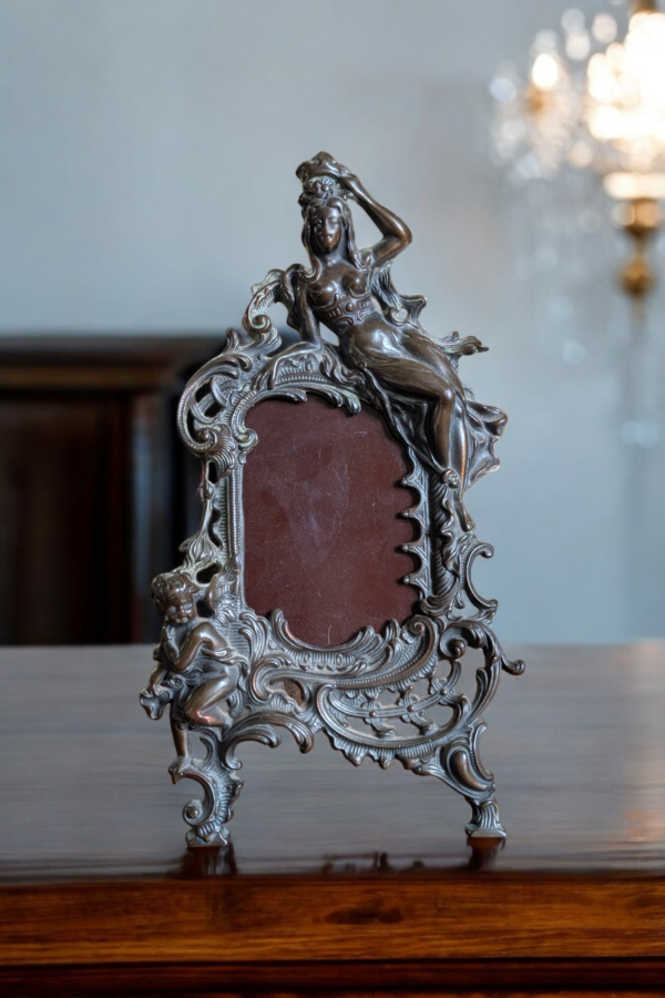 Art Nouveau Bronze Photo Frame - Image 4