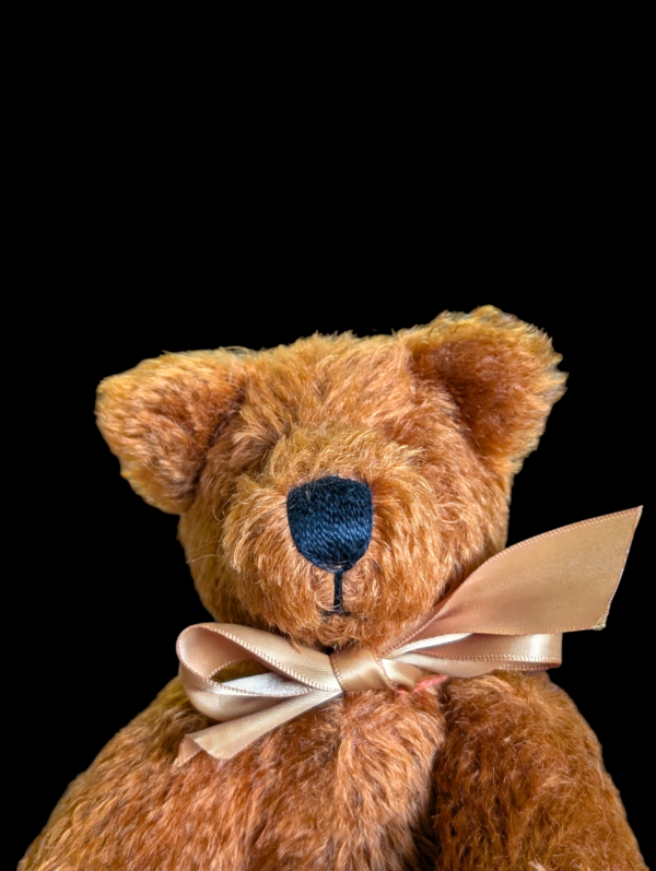 Deans Limited Edition Hobson Bear With Certificate - Image 4