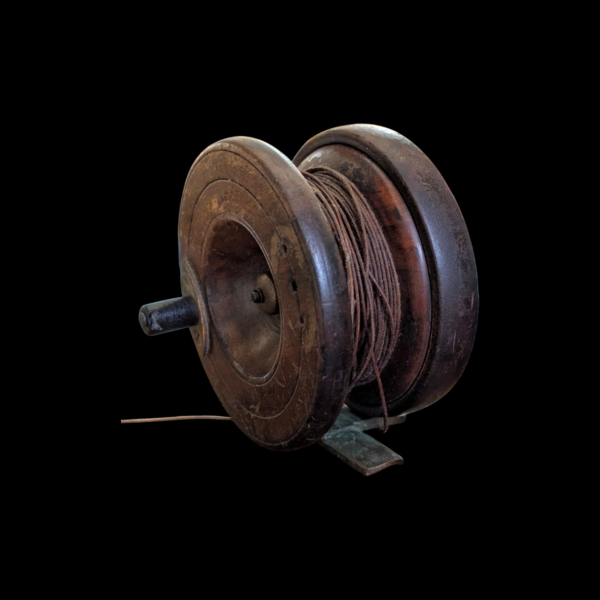 19th Century Wooden Star Back Bobbin Fishing Reel - Image 3