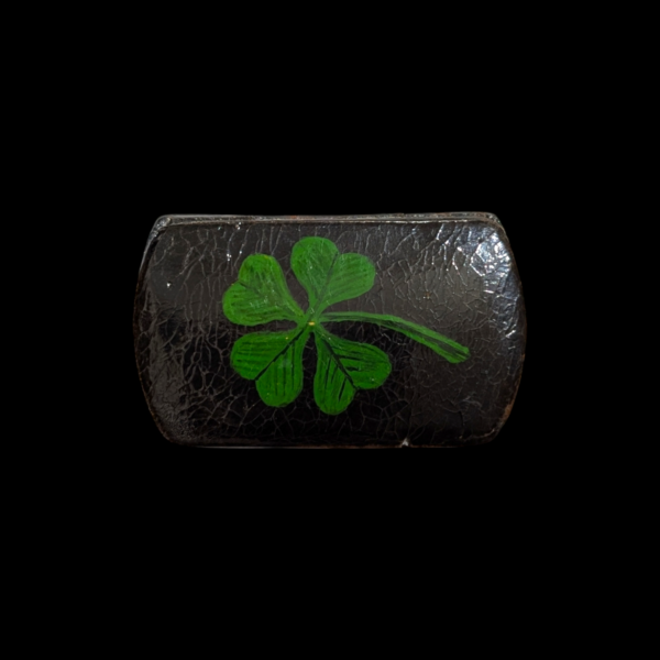 Edwardian Four Leaf Clover Lacquered Snuff Box