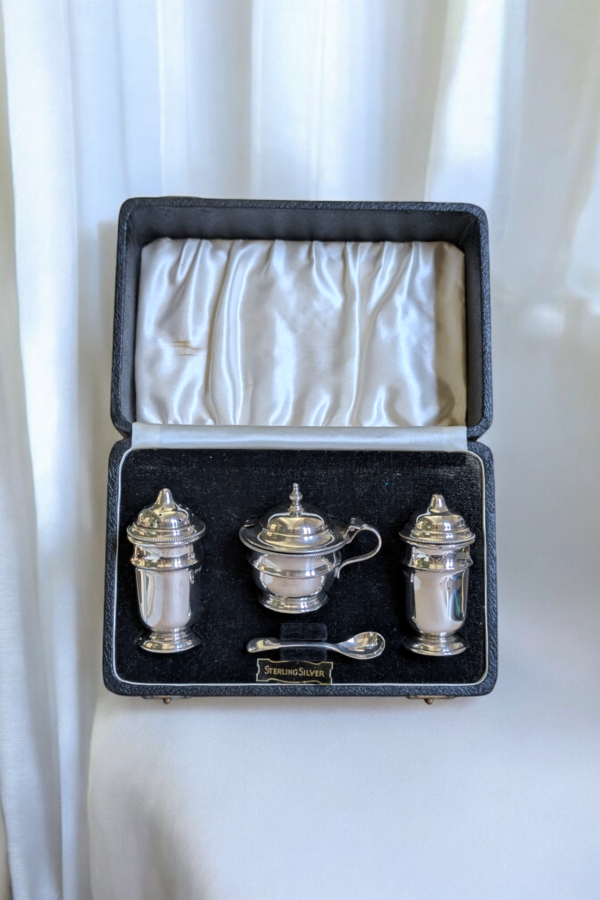 1930's Solid Silver Cruet Set In Original Fitted Case - Image 2