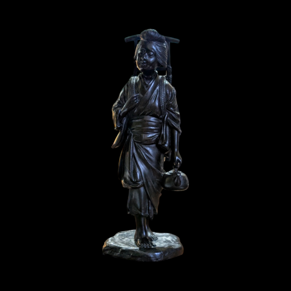 Japanese Meiji Period (1868-1912) Bronze Figure Of A Girl - Signed