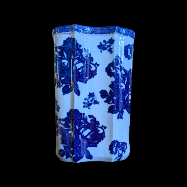 C1900 Blue & White Floral Stick Stand