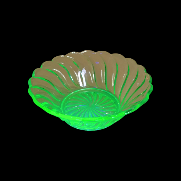 Bagley 1930's Uranium Carnival Glass Dish - Image 2