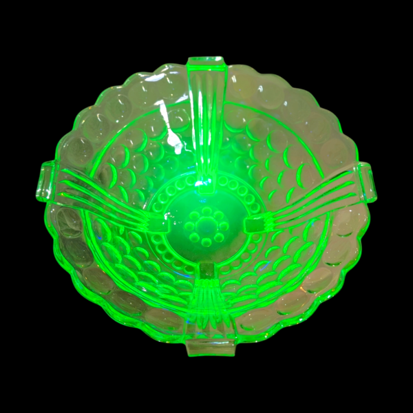 1830's Art Deco Uranium Glass Serving Bowl - Image 4