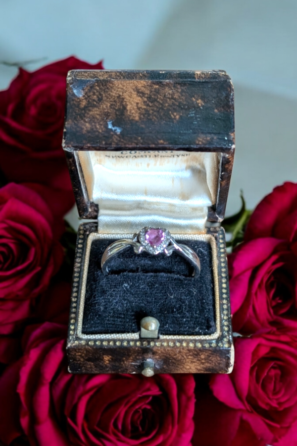 9ct White Gold Twist Of Halo Diamonds With Large Pink Heart Shaped Sapphire - Size U - Image 2