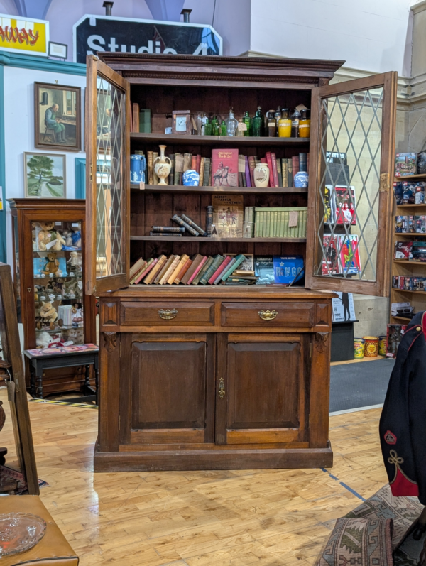 A Grand Victorian Two Piece leaded Glass Fronted Bookcase - Image 6