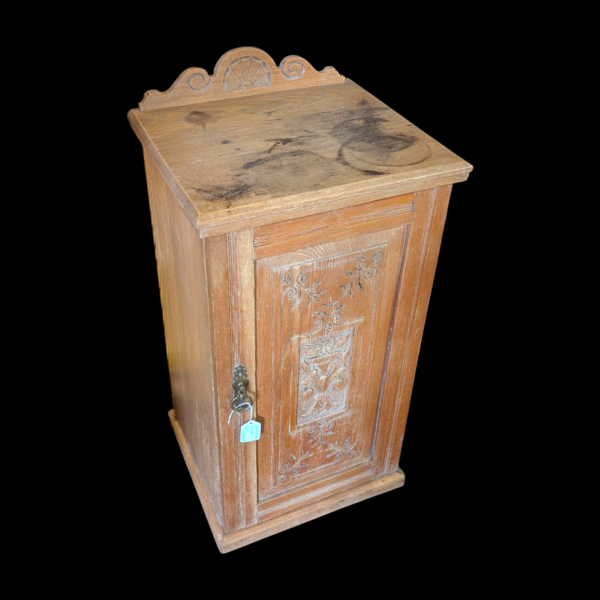 Victorian Pine Pot Cupboard