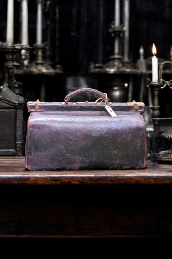 Antique Leather Doctor's Bag – Early 20th Century - Image 2