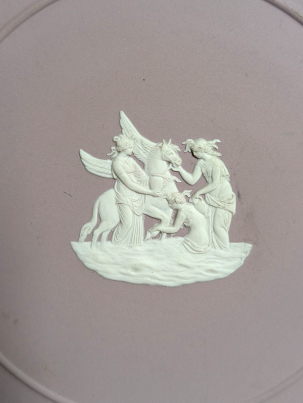 Vintage Lilac Jasperware Wedgwood Plate – Pegasus Relief & Garland Border - Image 4
