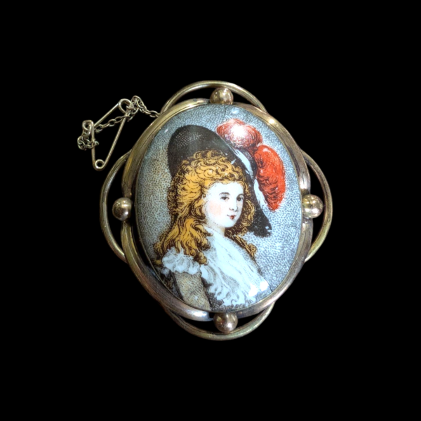 19th Century Victorian Transfer Printed Portrait Brooch in Ornate Pinchbeck Mount