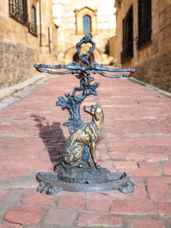 Antique Victorian Cast Iron Stick Stand with Dog and Oak Tree Motif - Image 5