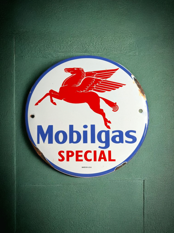 Original USA Mobilgas Petrol Pump Sign - Image 3