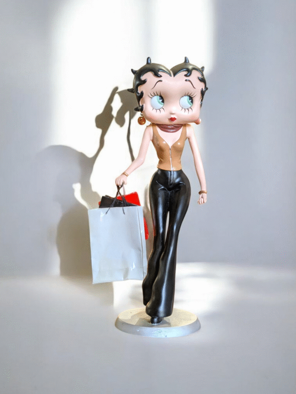 2007 Collectible Betty Boop 'Shopping' Figurine - Image 2
