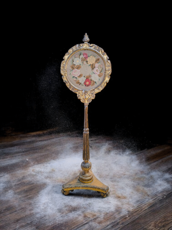 Antique Gilt Gesso Pole Screen with Hand-Stitched Floral Needlepoint – 19th Century English - Image 4
