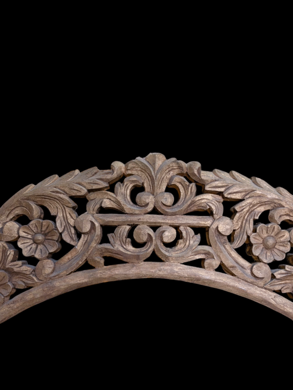 Monumental Antique Hand-Carved Frame – Floral & Foliate Openwork with Arched Top - Image 2