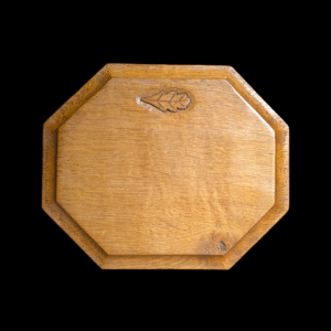 David Langstaff 'Leaf Man' Chopping Board – Former Apprentice of Mouseman Robert Thompson