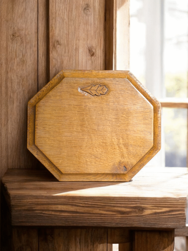 David Langstaff 'Leaf Man' Chopping Board – Former Apprentice of Mouseman Robert Thompson - Image 2