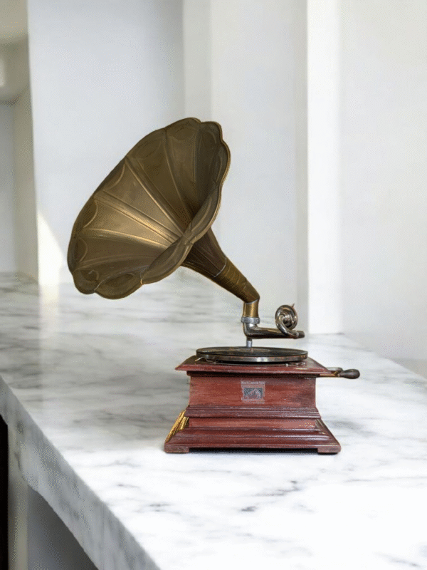 Original HMV Gramophone - Image 4