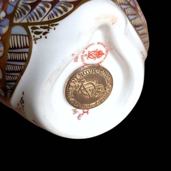 Royal Crown Derby Barn Owl Gold Stopper - Image 2