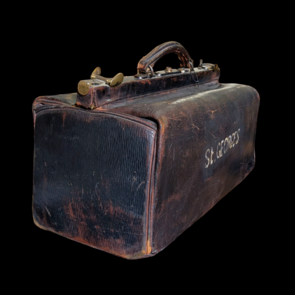 St George's Victorian Doctors Bag - Image 2