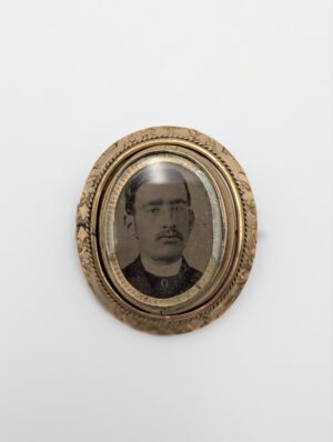 Victorian Pinchbeck Double Sided Mourning Brooch