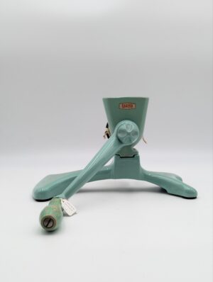 1950s Harper Cast Iron Kitchen Mincer in Original Green Finish