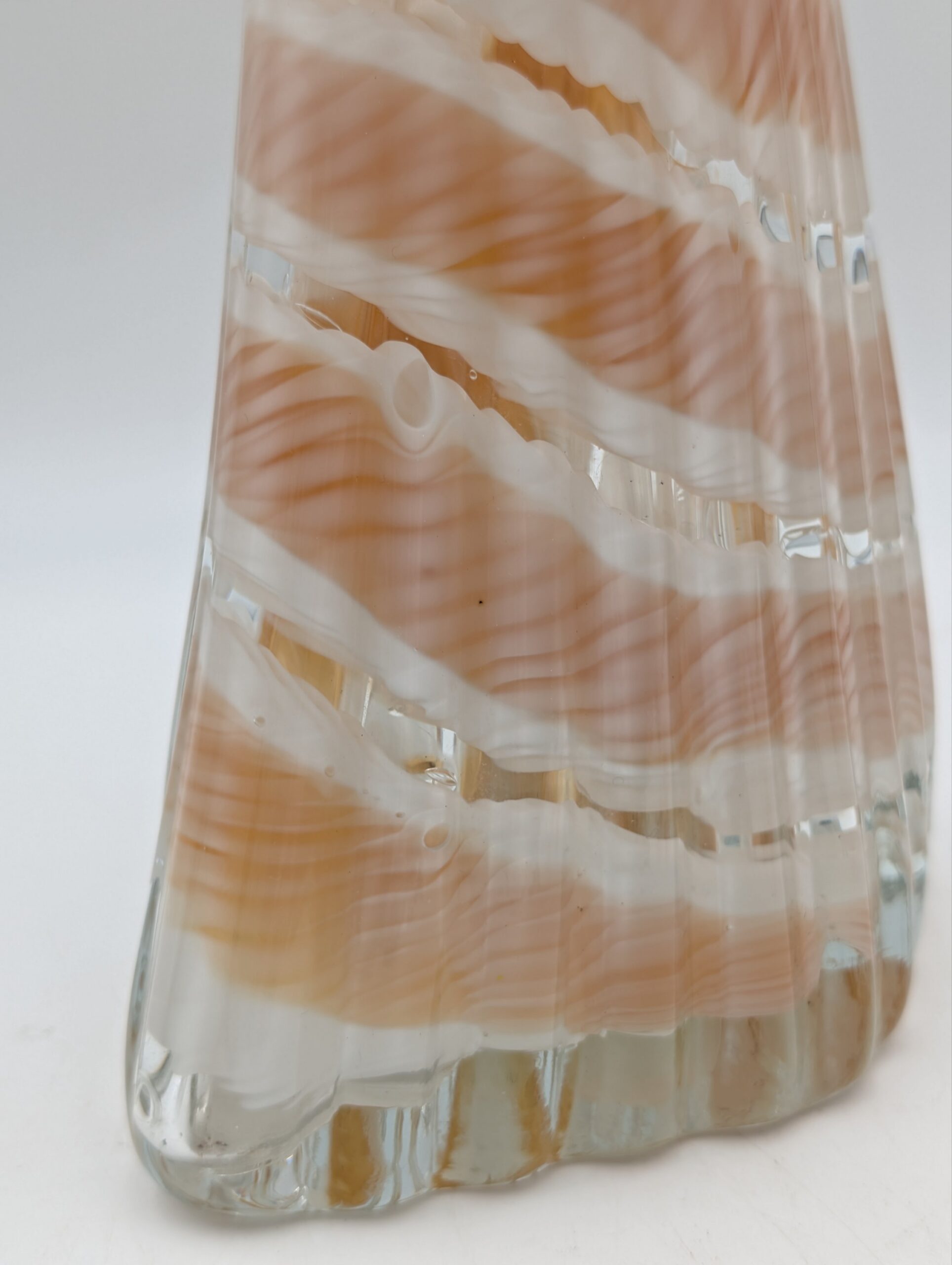 Vintage Murano Style Art Glass Handbag Vase – Pink & White Ribbon Glass Basket - Image 4