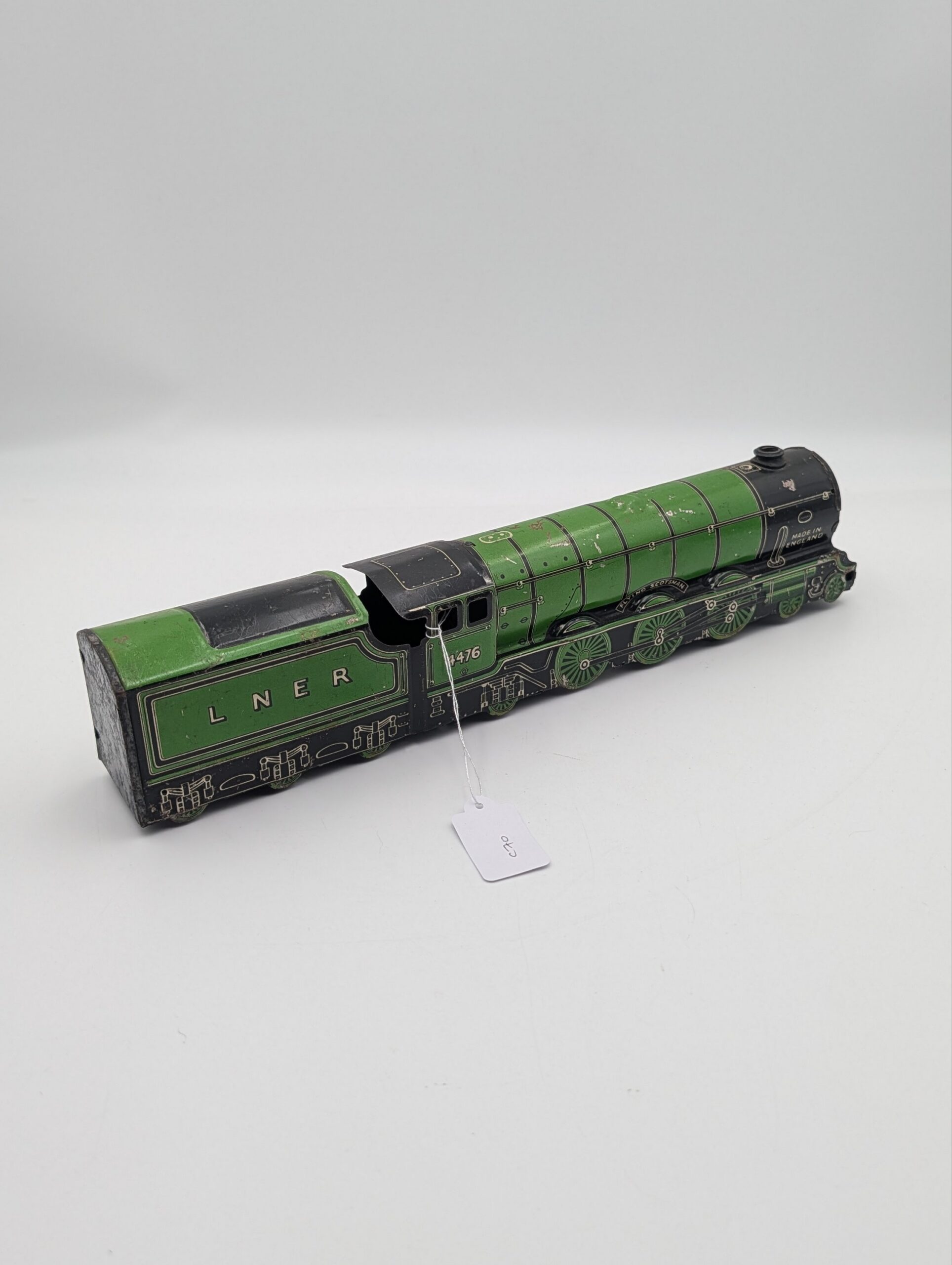 Vintage LNER Flying Scotsman No. 4476 Tinplate Clockwork Locomotive & Tender - Image 4