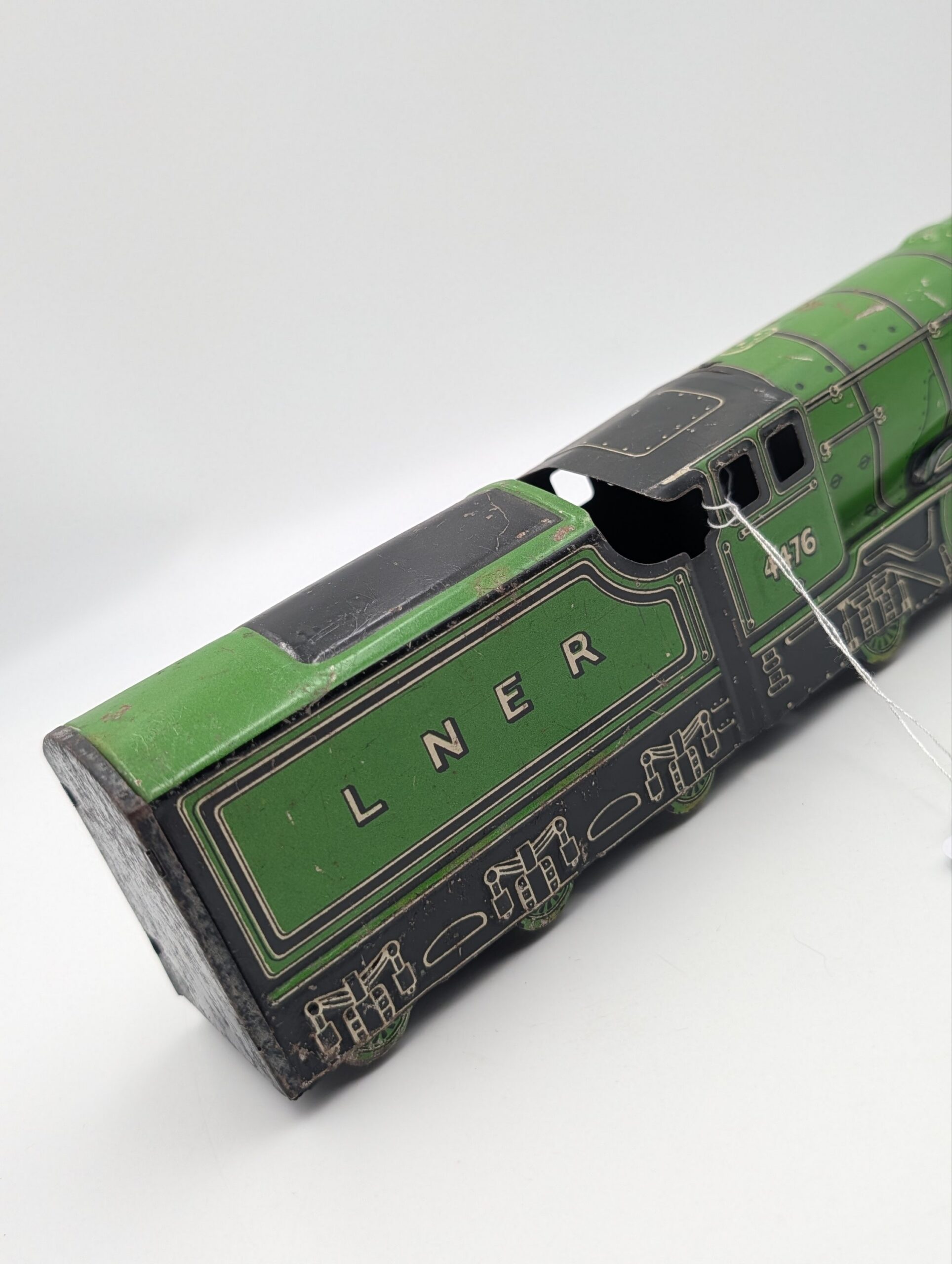 Vintage LNER Flying Scotsman No. 4476 Tinplate Clockwork Locomotive & Tender - Image 6